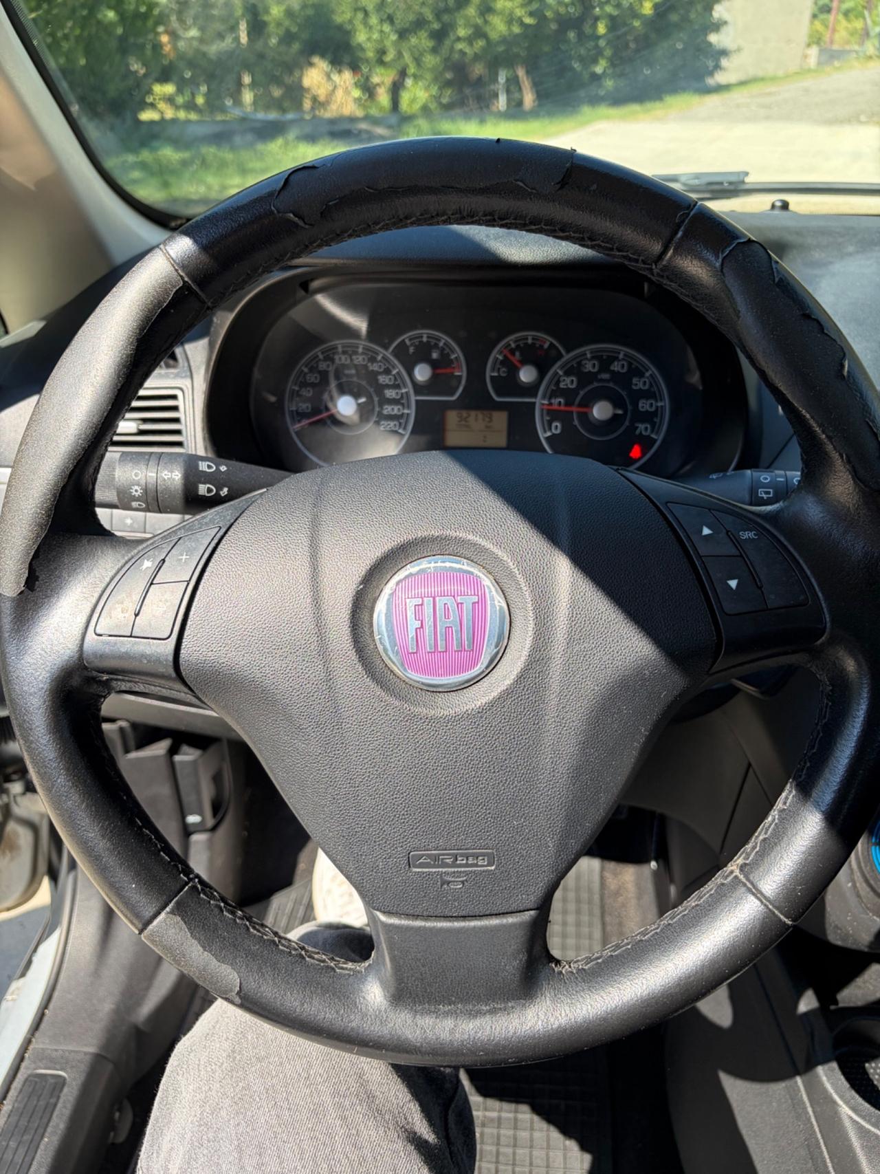 FIAT PUNTO 1.2 SOLO 90.000KM 1PROP CHIAMA