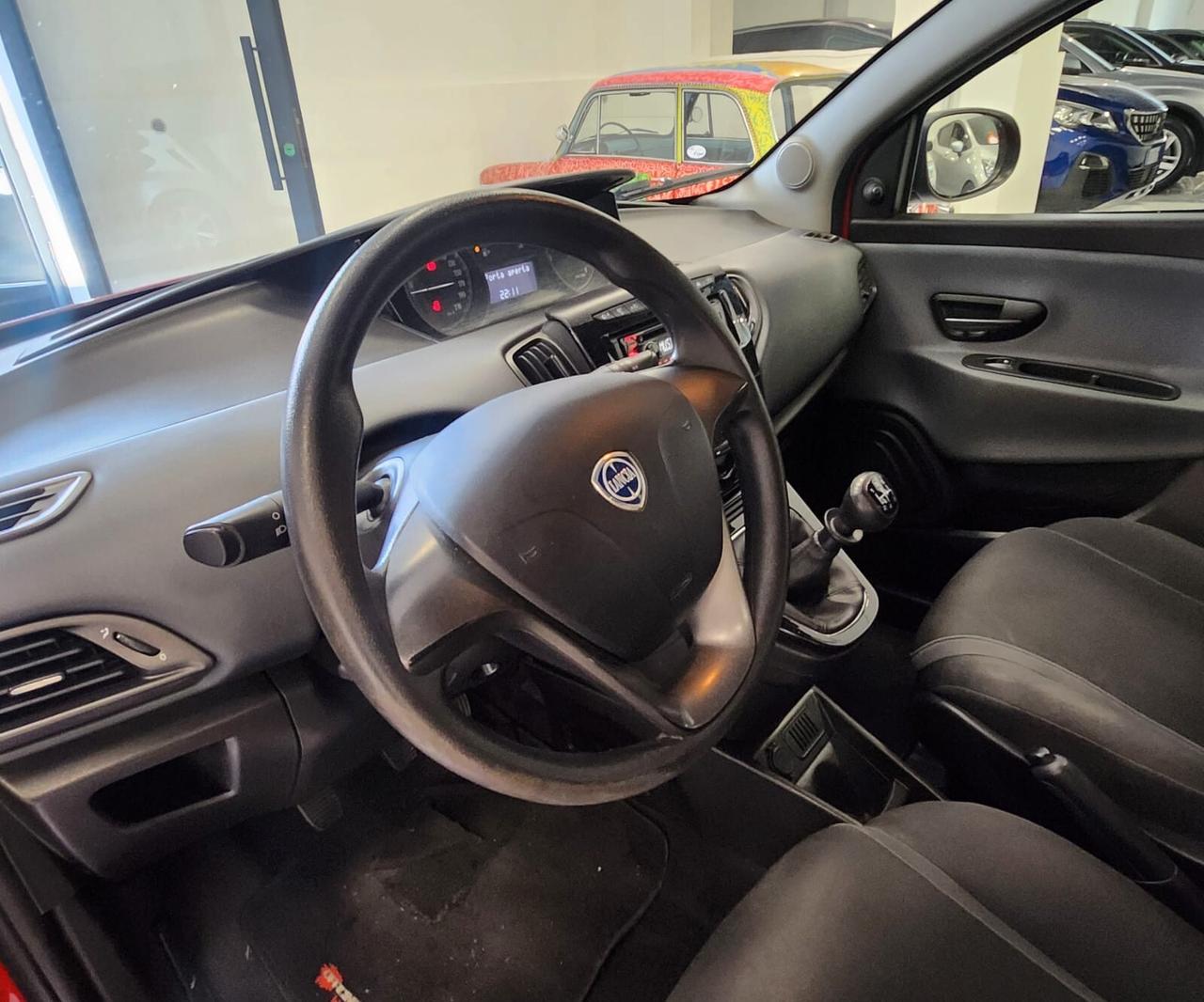 Lancia Ypsilon 1.2 69 CV 5 porte Platinum