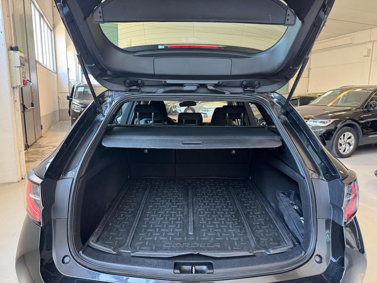 Toyota Corolla Touring Sports 1.8h Business cvt