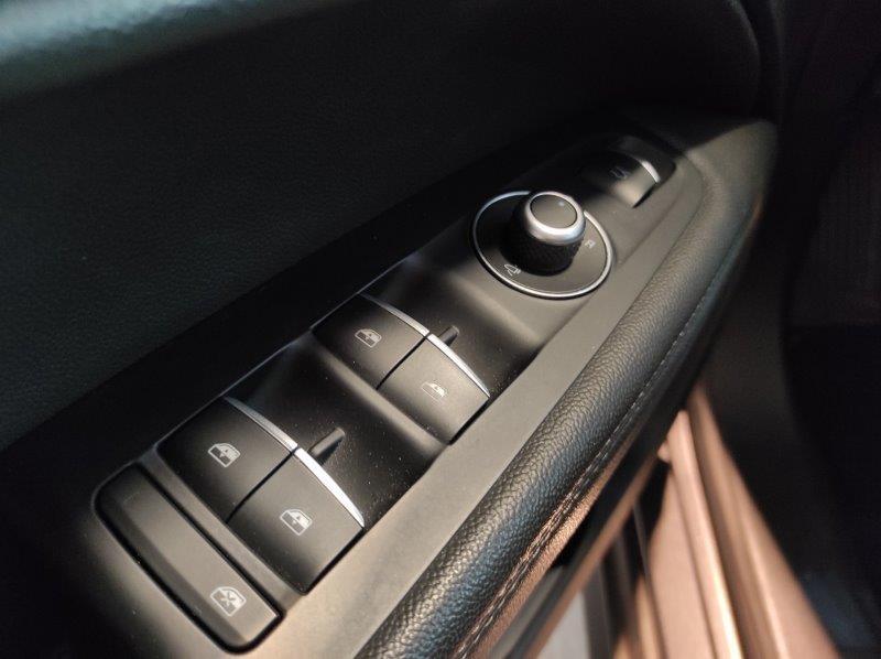 ALFA ROMEO Stelvio - Stelvio 2.2 Turbodiesel 190 CV AT8 Q4 Business