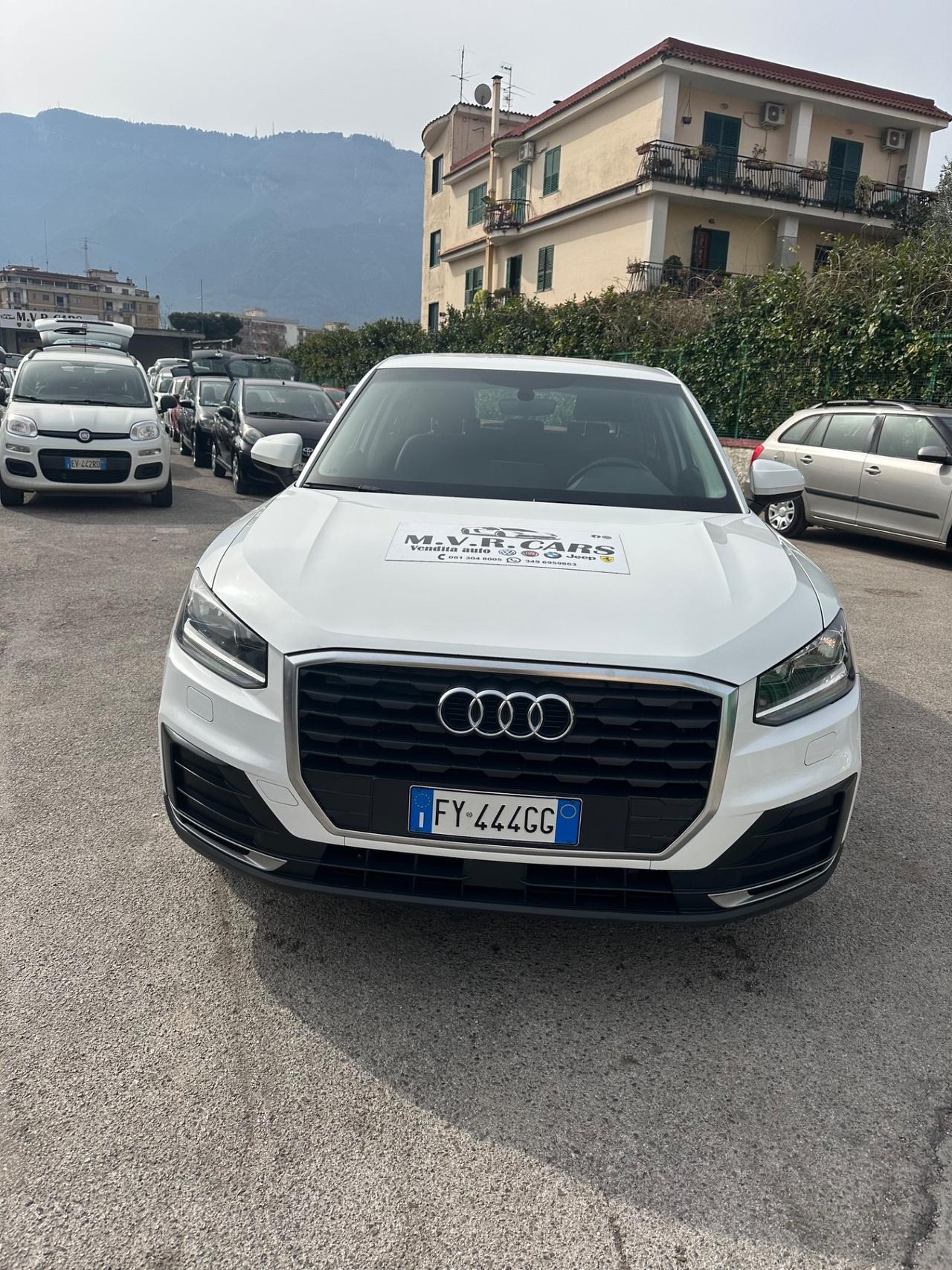 Audi Q2 30 TDI S tronic Identity Black