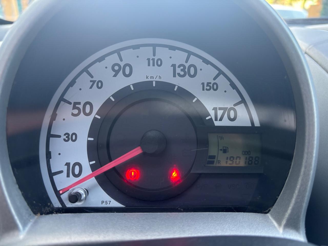Toyota Aygo 1.0 5 porte Sol OK NEOPATENTATI