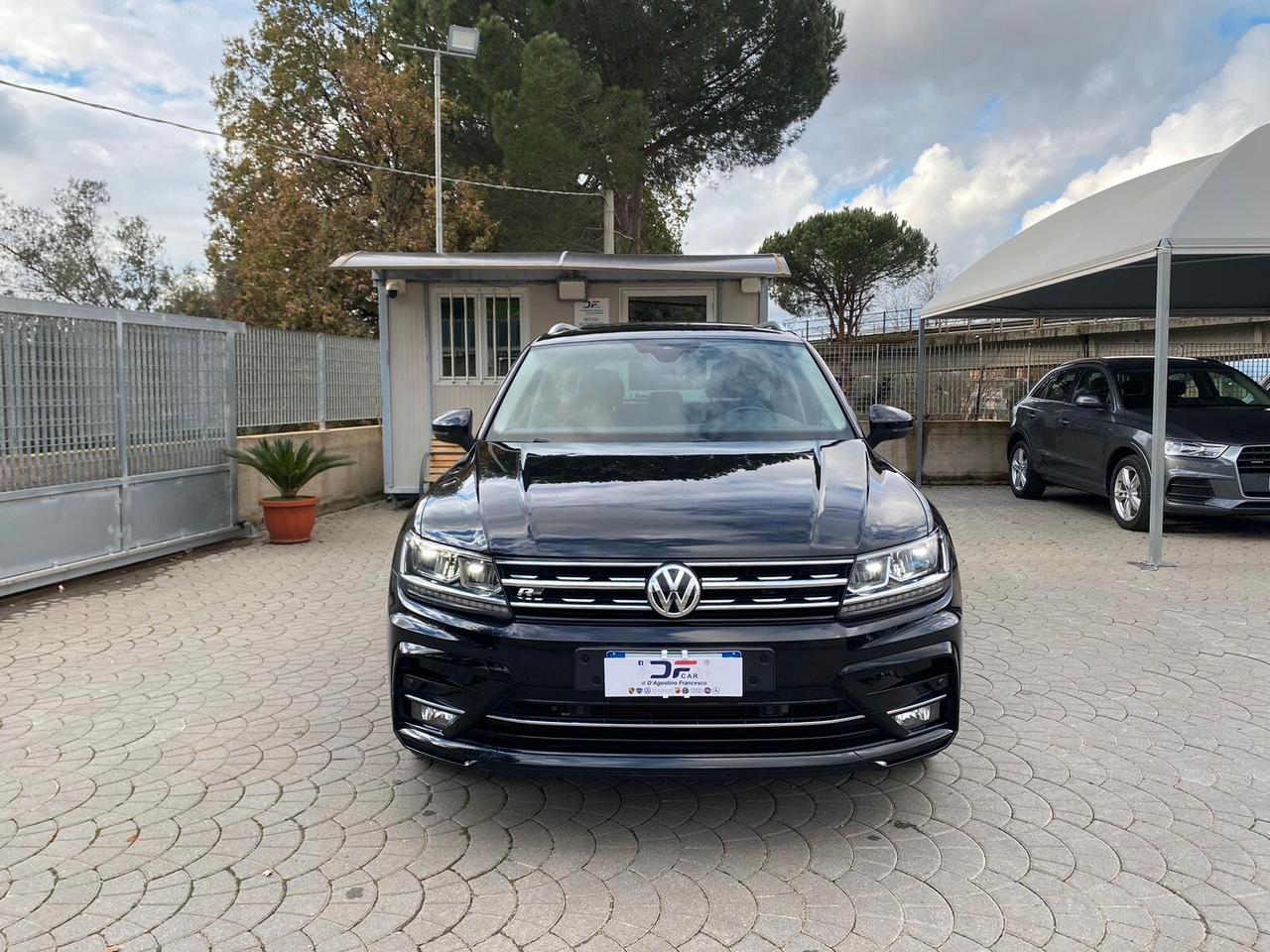 Volkswagen Tiguan Volkswaghen Tiguan R-Line 2.0 150 CV TETTO APRIBILE