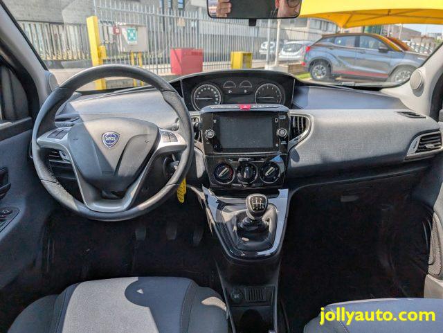 LANCIA Ypsilon 1.0 FireFly 5P S&S Hybrid Gold 5 posti - Ruotino