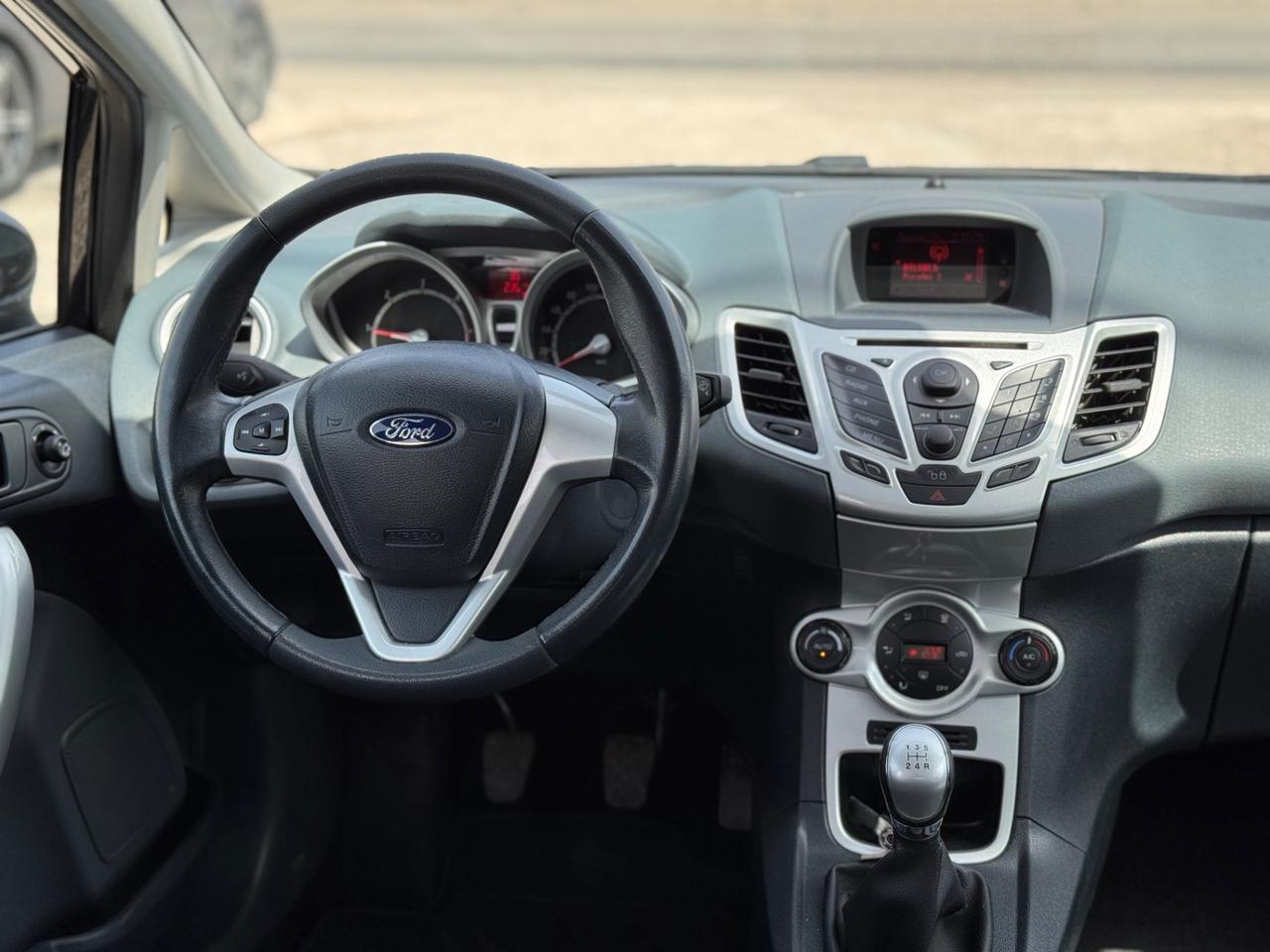 Ford Fiesta 1.4 TDCi 5p. Titanium