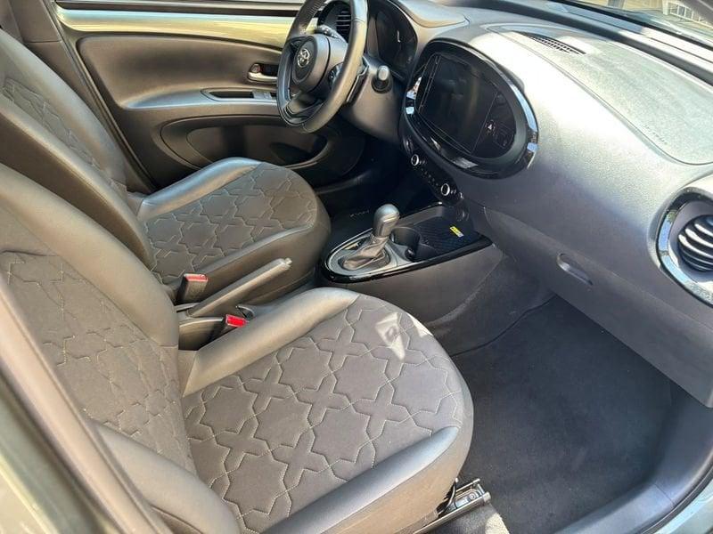 Toyota Aygo X 1.0B (72 CV) Lounge S-CVT