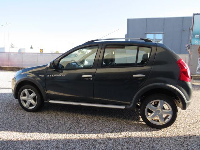 DACIA Sandero Stepway 1.6 8V GPL 85CV NEOPATENTATI