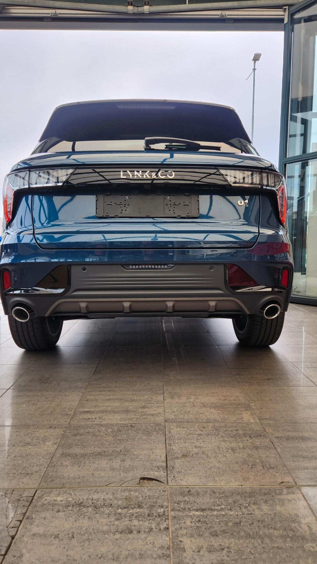 Lynk&co 01 PHEV