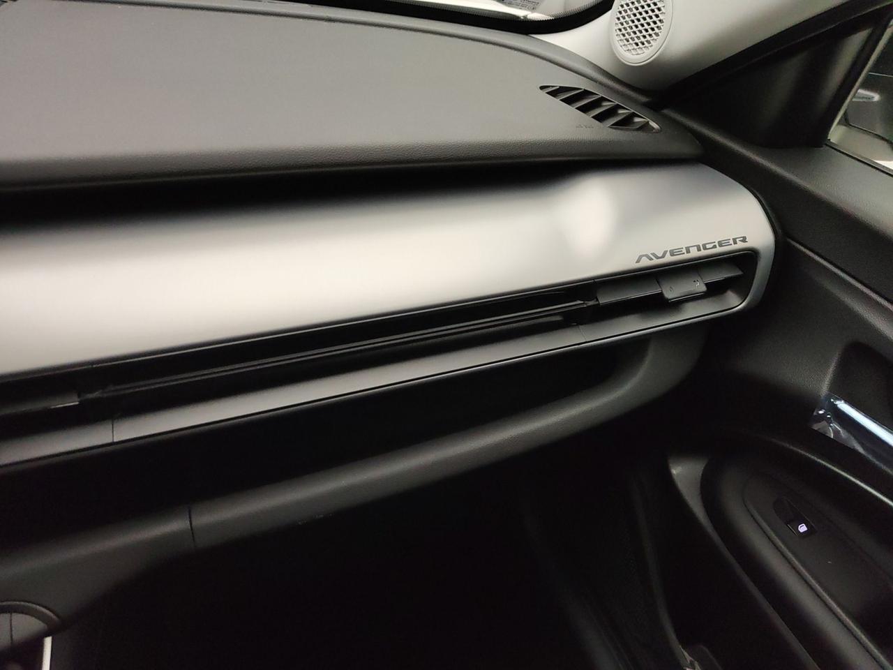 JEEP Avenger 1.2 MHEV 110CV TECH & SKY DCT (TETTO APRIBILE, INFOTAINMENT & CONVENIENCE PACK LIGHT)