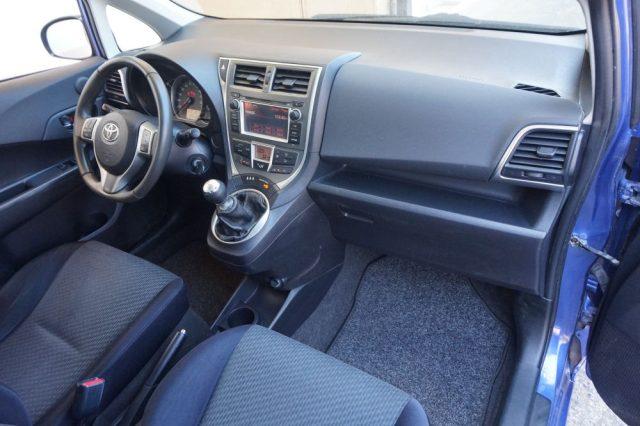 TOYOTA Verso-S 1.4D MT Lounge