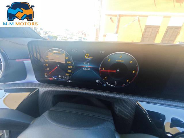 MERCEDES-BENZ CLA 180 premium amg full optionale