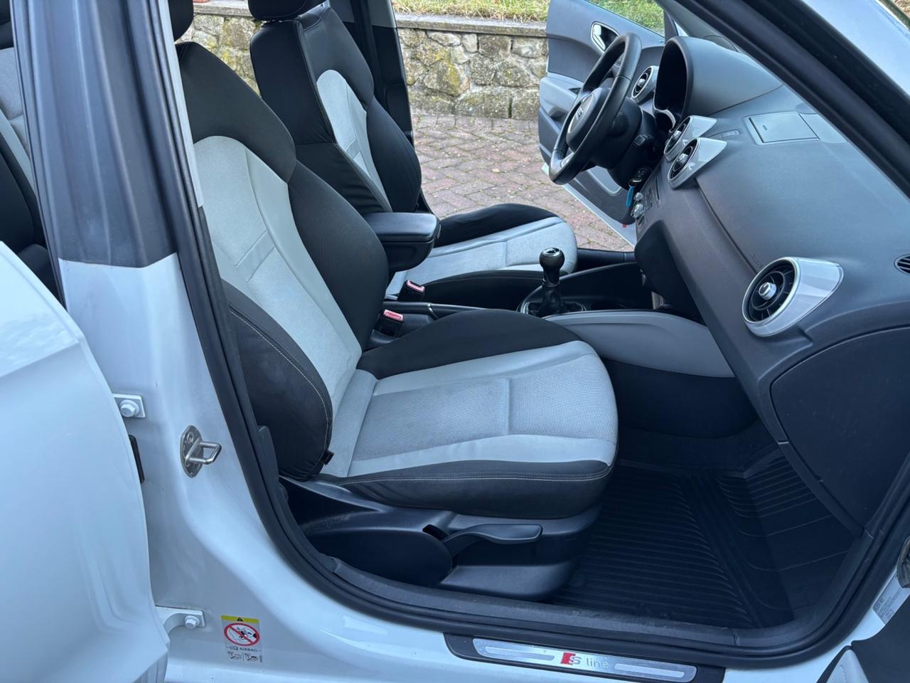Audi A1 SPB 1.6 TDI 90 CV S-Line
