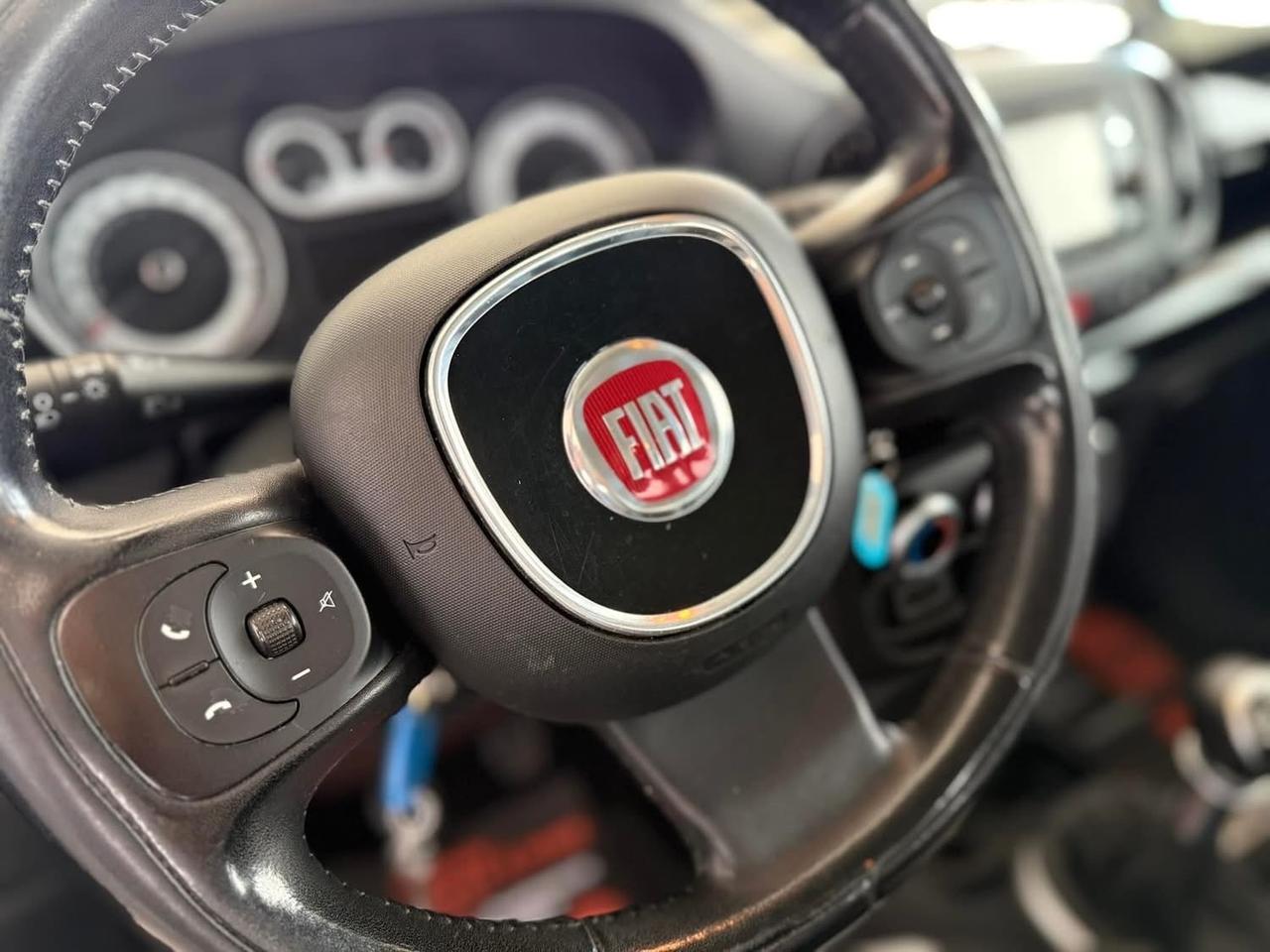 Fiat 500L 1.6 Mjt S&S 105cv Autocarro N1 Lounge 2016