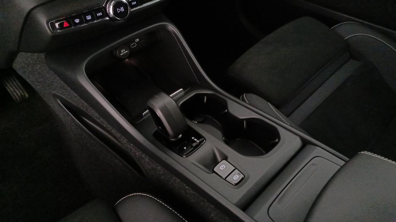 VOLVO XC40 2.0 b3 Core auto