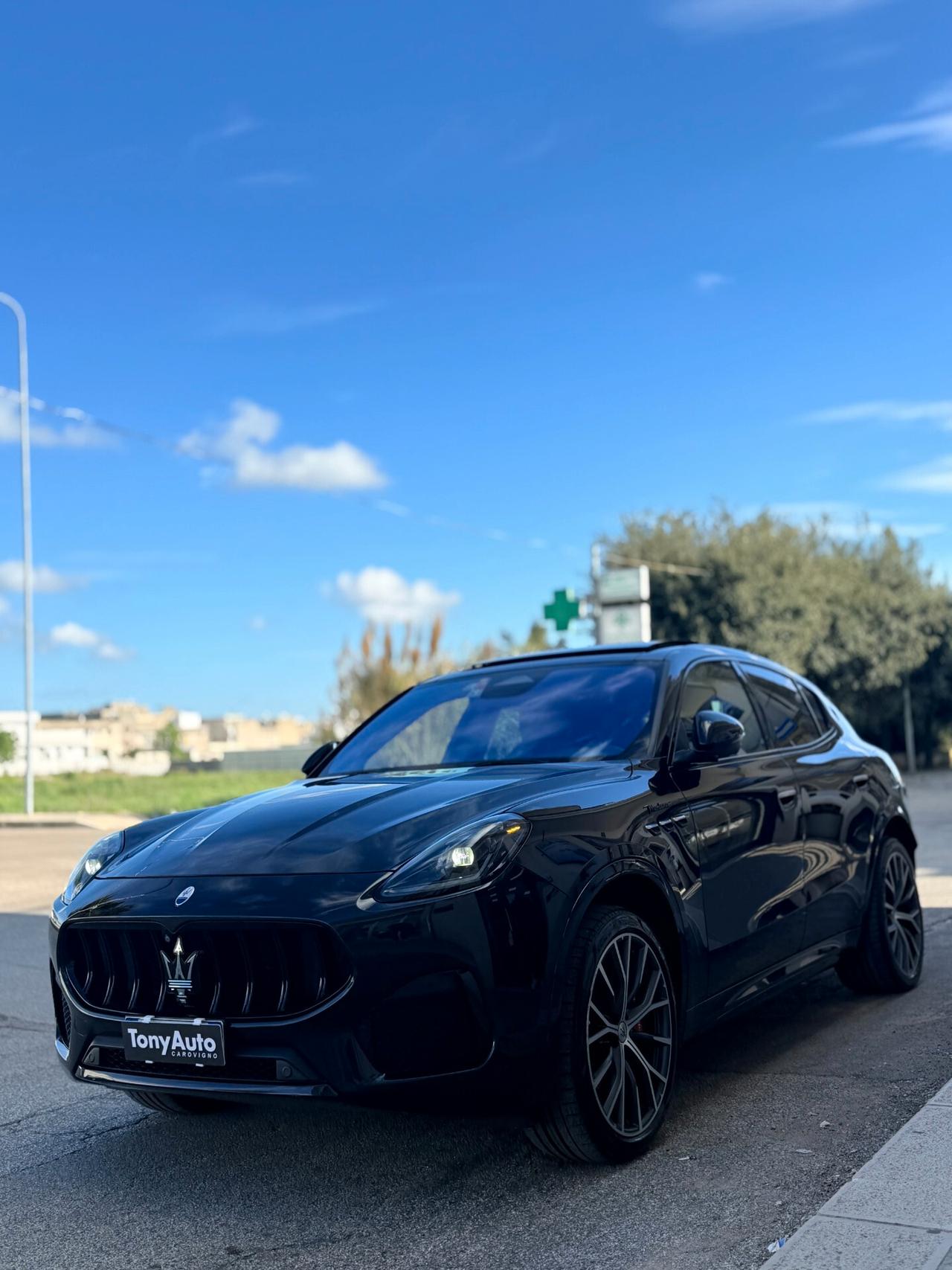 Maserati Grecale MHEV BENZINA/ELETTRICA 330 CV Modena TETTO APRIBILE,TELECAMERA 360,APPLE CARPLAY,NAVI