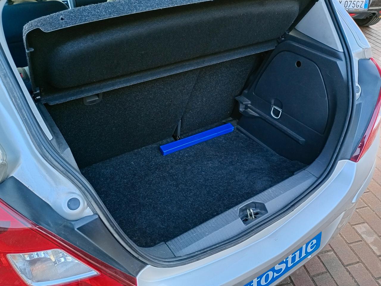 Opel Corsa 1.2 5 porte Australian Edition