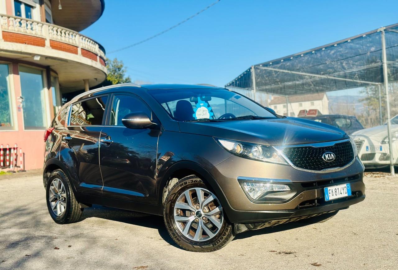 Kia Sportage 2015 1.7 CRDI km 160,000 ok neopatentati ! ! !