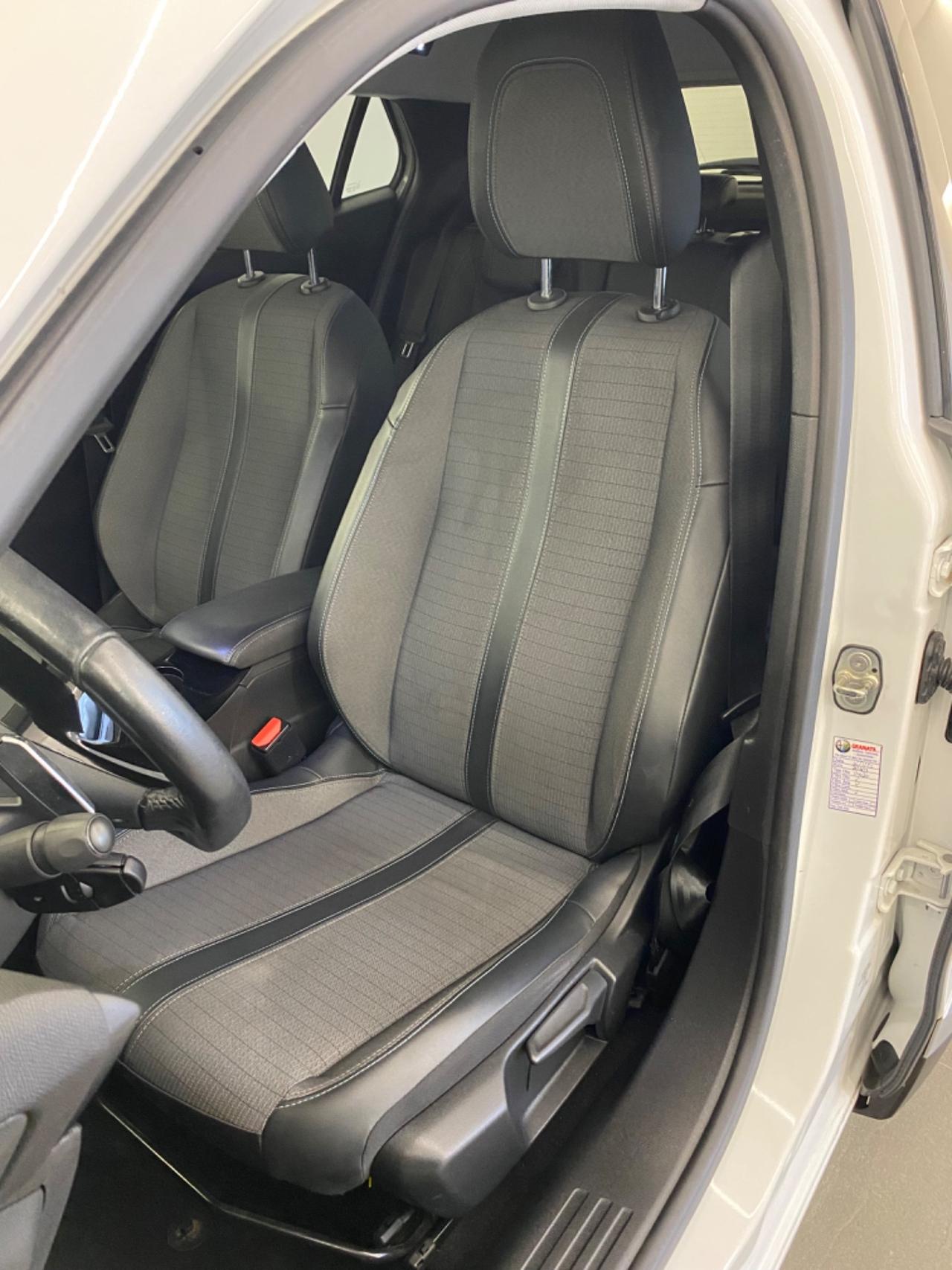 Peugeot 2008 BlueHDi 130 S&S EAT8 Allure