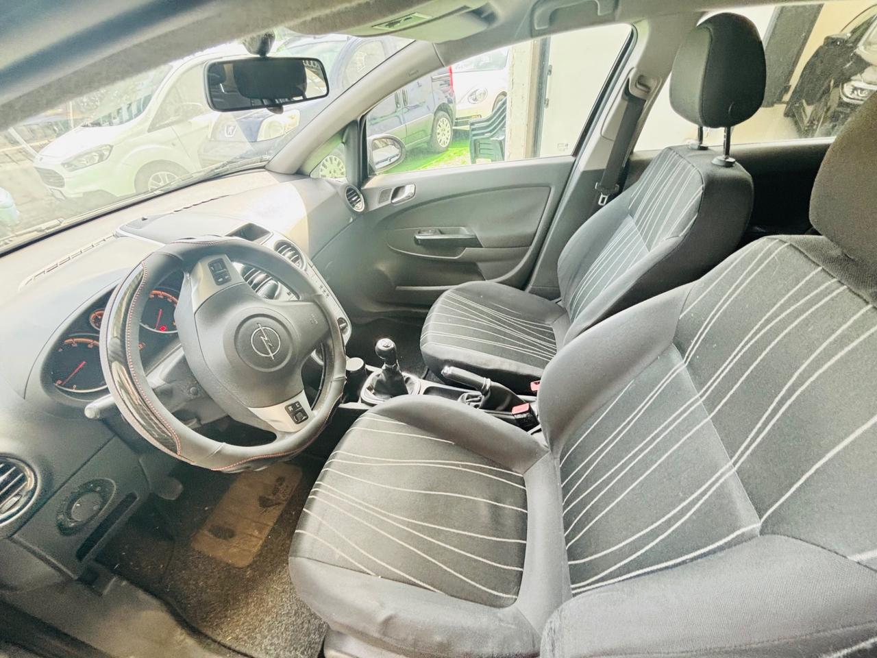 Opel Corsa 1.2 5 porte Enjoy