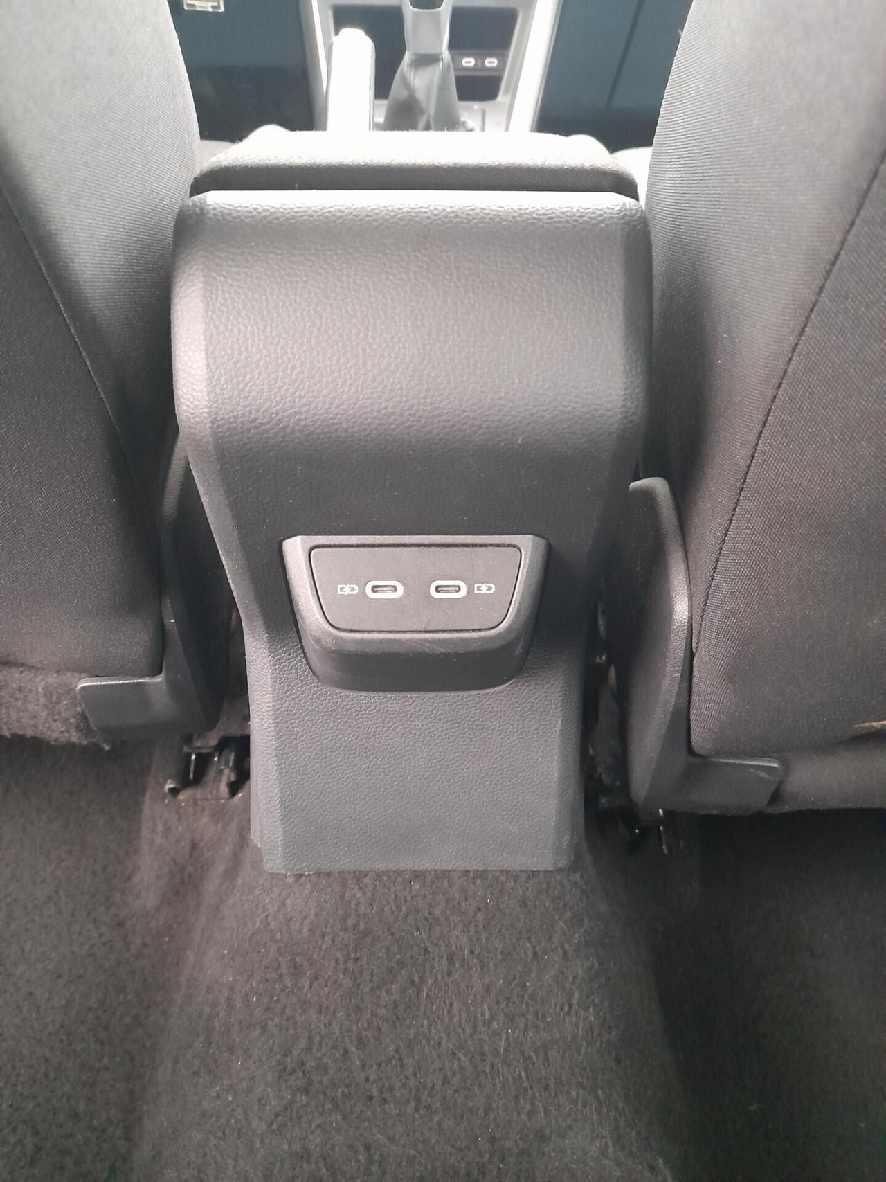 Volkswagen Taigo 1.0 TSI 95 anno2022 74.000km
