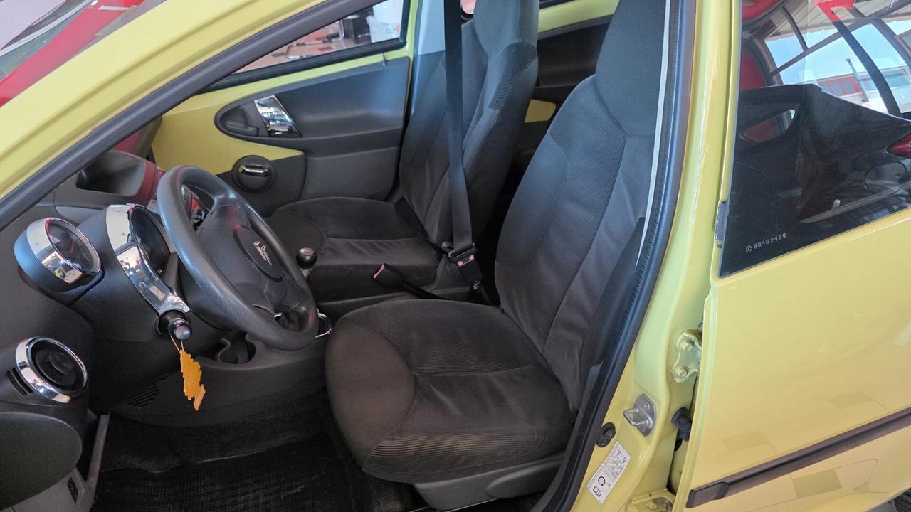 Peugeot 107 1.0 68CV 5p. Sweet Years