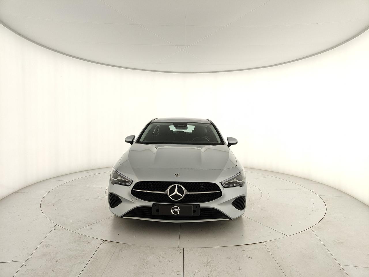 Mercedes-Benz CLA Shooting Brake 180 d Advanced auto
