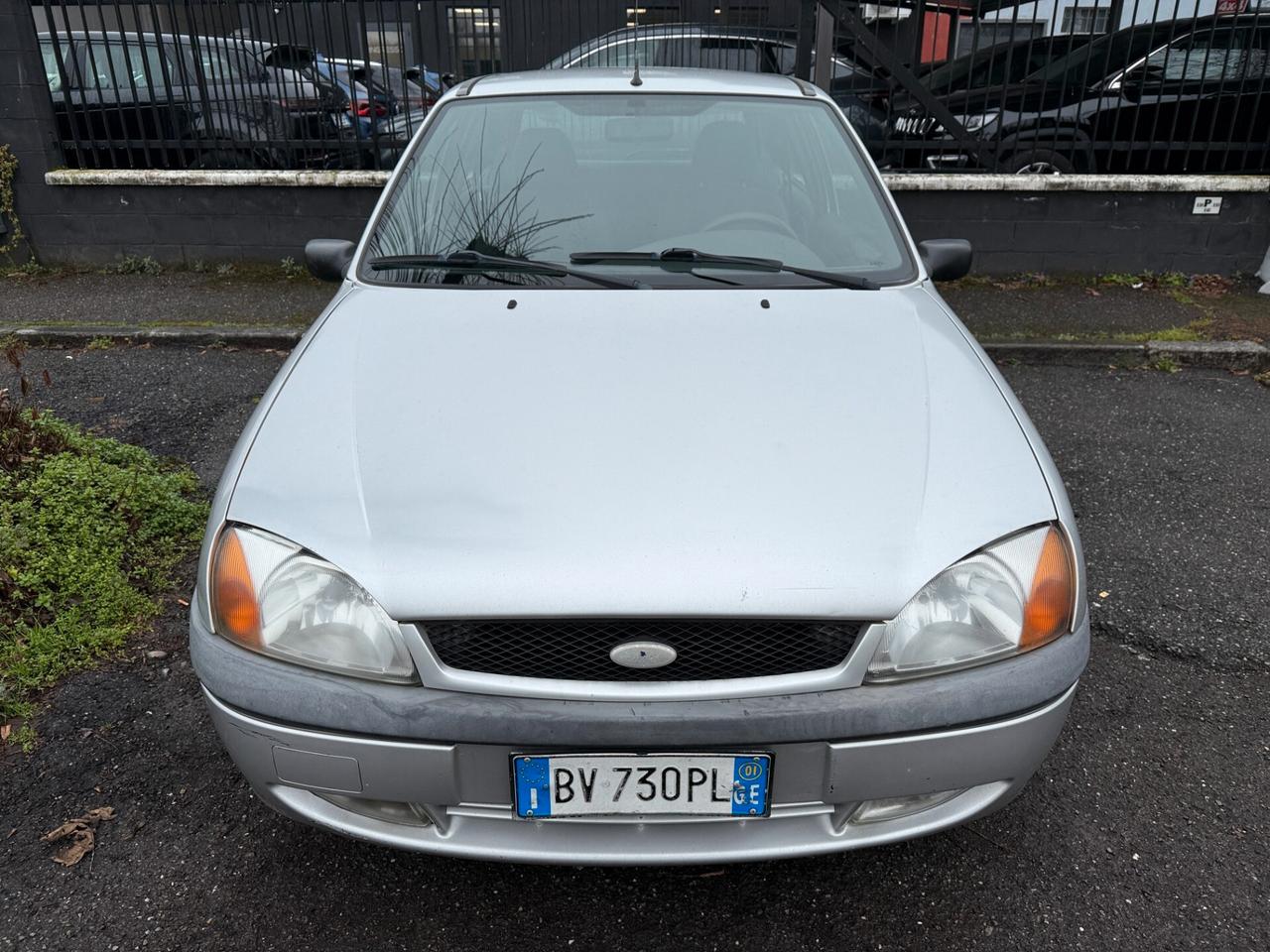 Ford Fiesta 1.2i 16V cat 3 porte Ghia