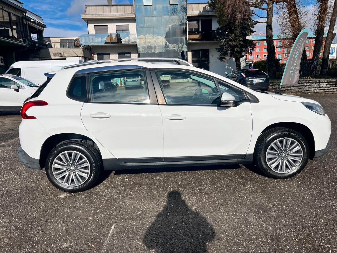 Peugeot 2008 PureTech 82 Allure