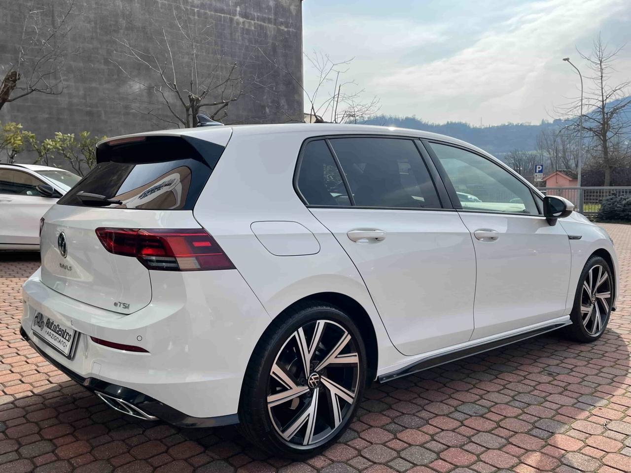 Volkswagen Golf 1.5 eTSI 130 CV EVO ACT DSG R-Line