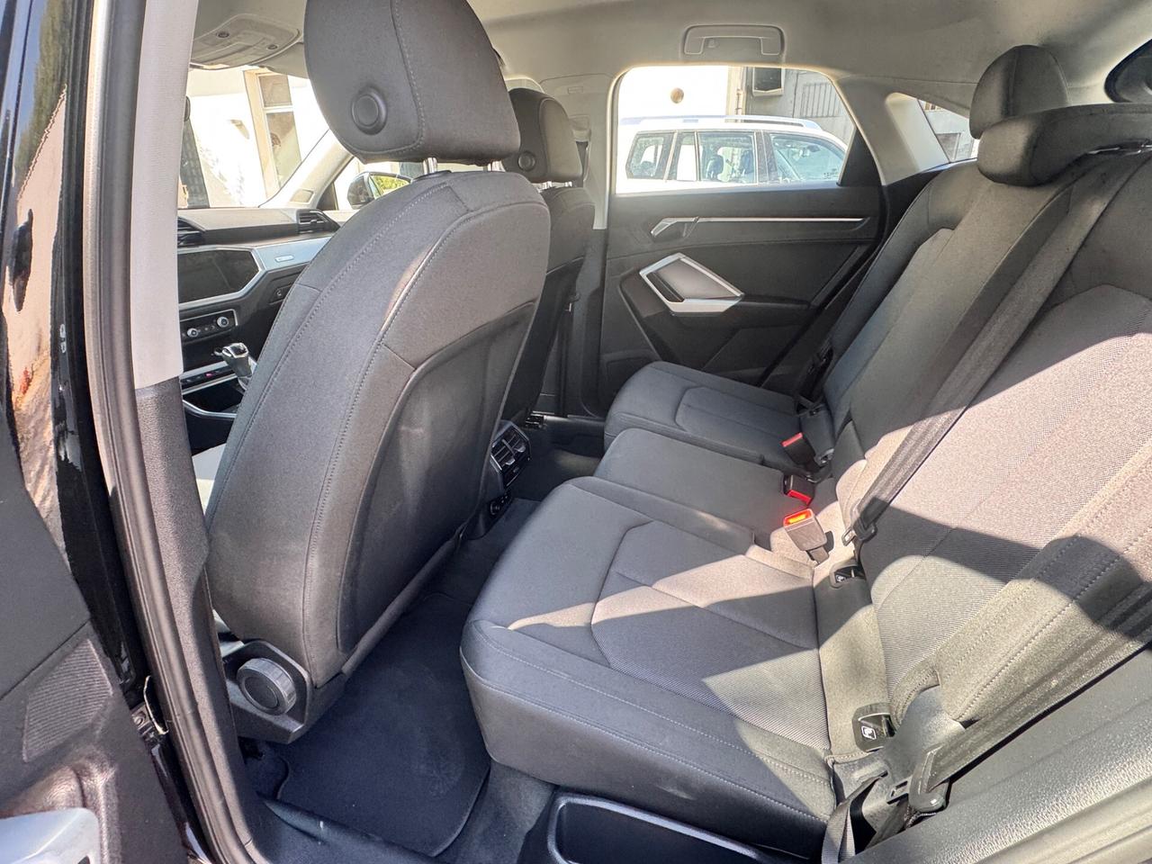 Audi Q3 SPB 35 TFSI S tronic Business Plus