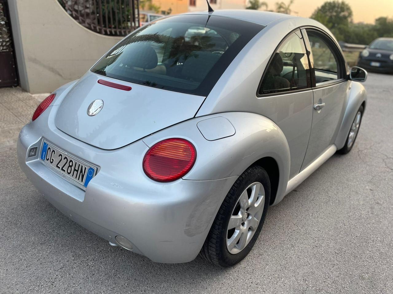 Volkswagen New Beetle 1.9 TDI 101CV