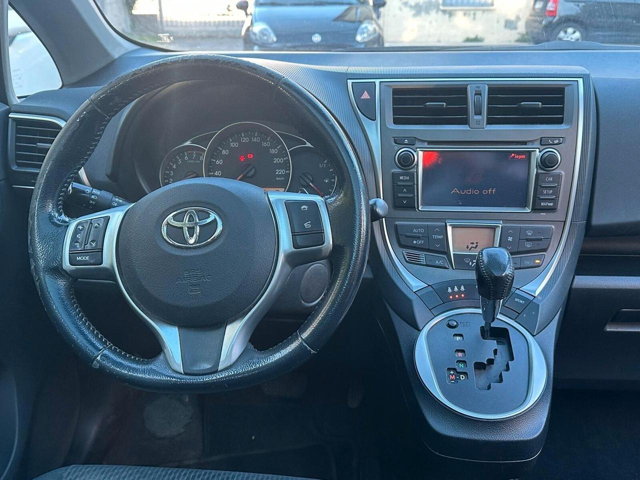 Toyota Verso-S 1.3 CVT Active