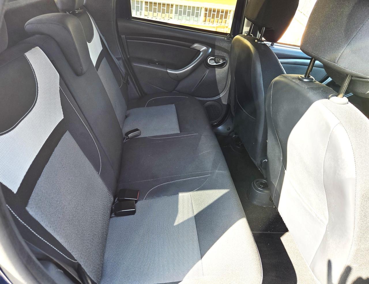 Dacia Duster 1.6 115CV GPL Lauréate NAVI GARANZIA 12 MESI