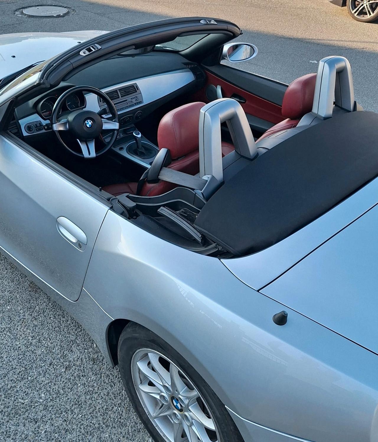 Bmw Z4 2.5i Roadster - PARI AL NUOVO