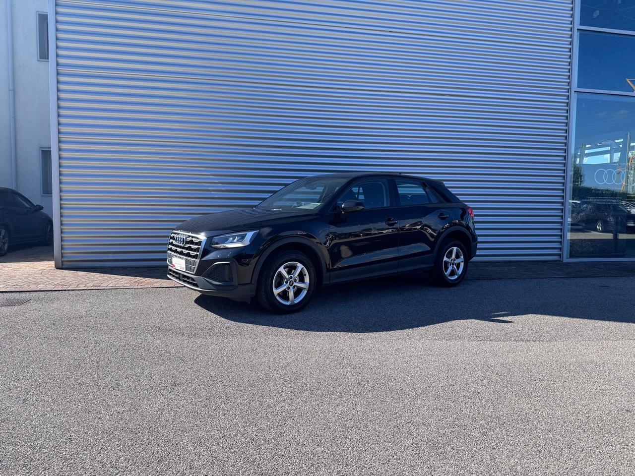 AUDI Q2 2.0 TDI S-TRONIC BUSINESS