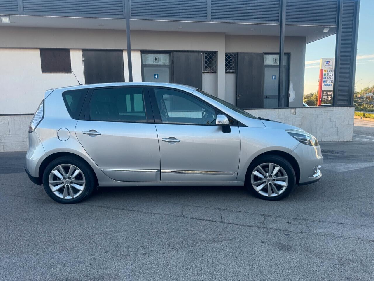 Renault Scenic XMod 1.5 dCi 110CV Wave