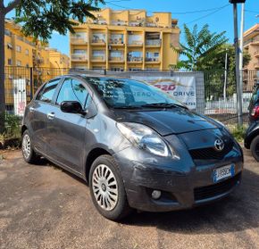Toyota Yaris 1.0 5 porte Sol