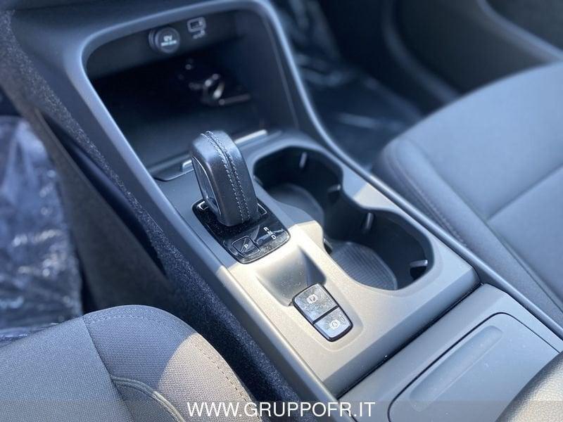 Volvo XC40 B4 AWD Geartronic Momentum Pro