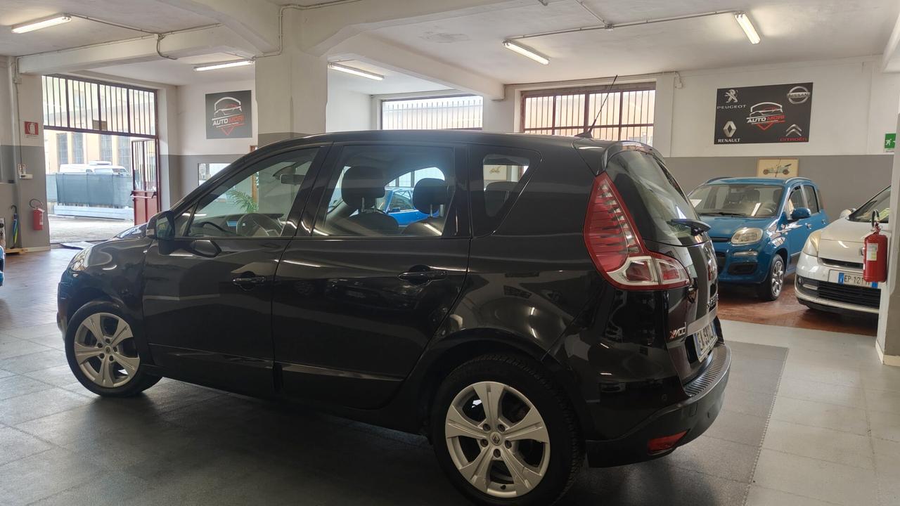 Renault Scenic Scénic X-Mod 1.5 dCi 110CV Luxe