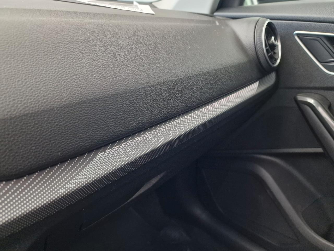 Audi Q2 30 TDI S tronic TETTO, LUCI AMBIENTE, IVA ESPOSTA