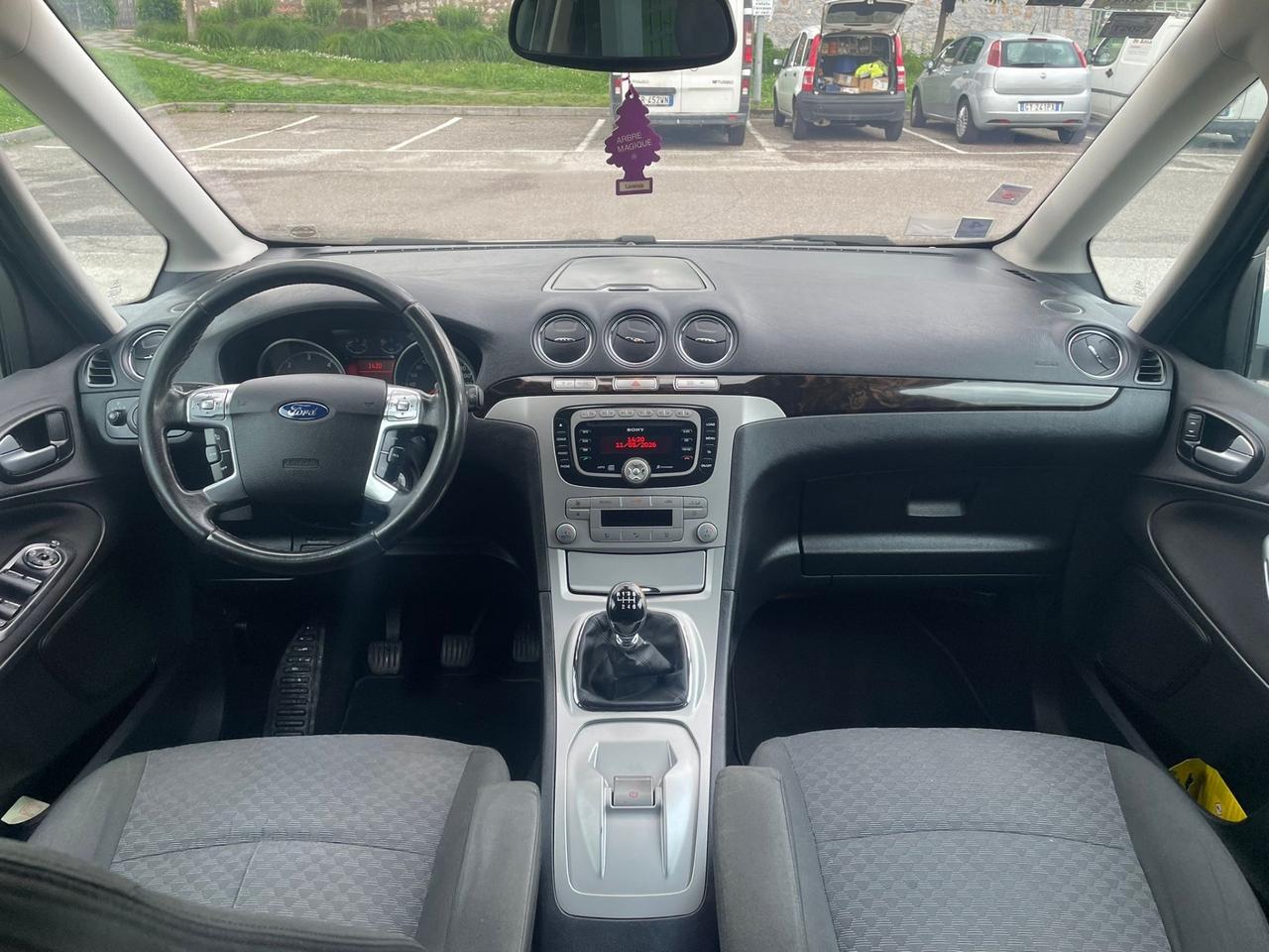 Ford Galaxy Galaxy