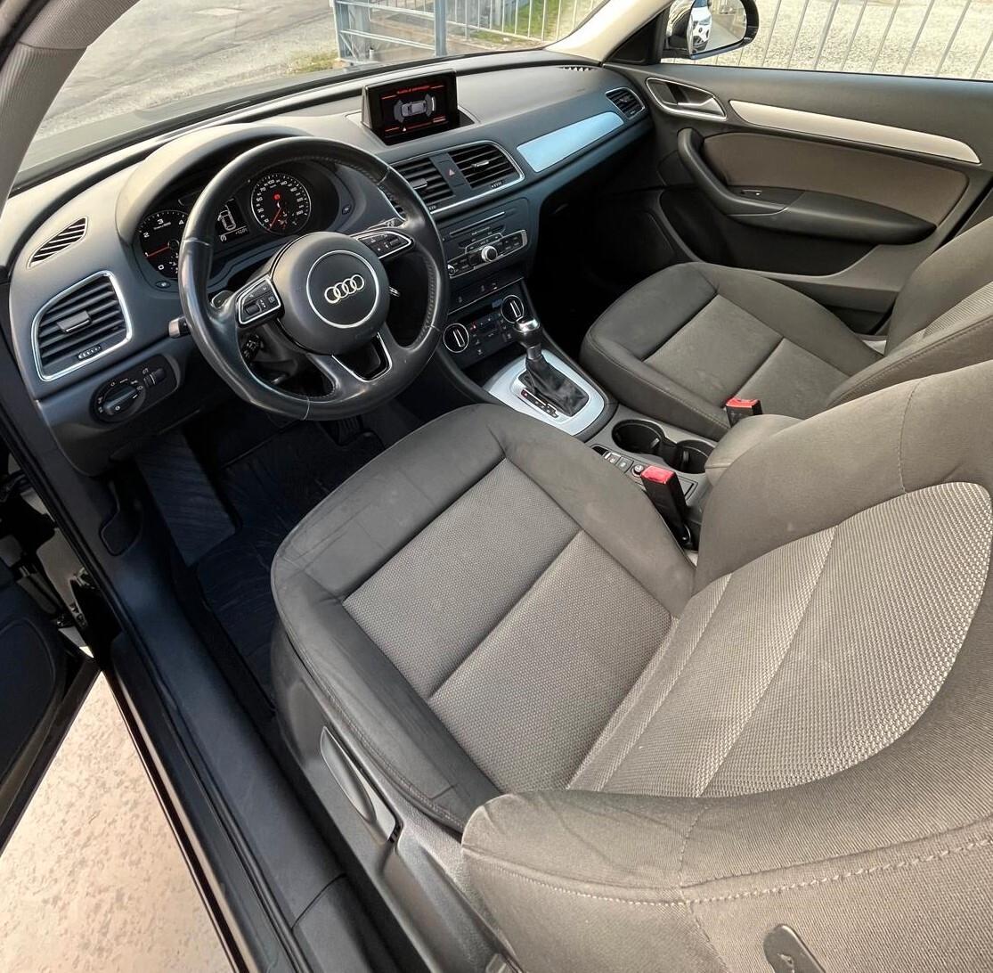 Audi Q3 2.0 TDI 120 CV S tronic line Edition