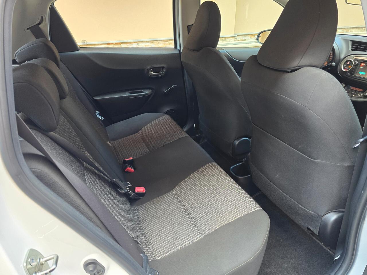Toyota Yaris 1.0 70 cv Lounge