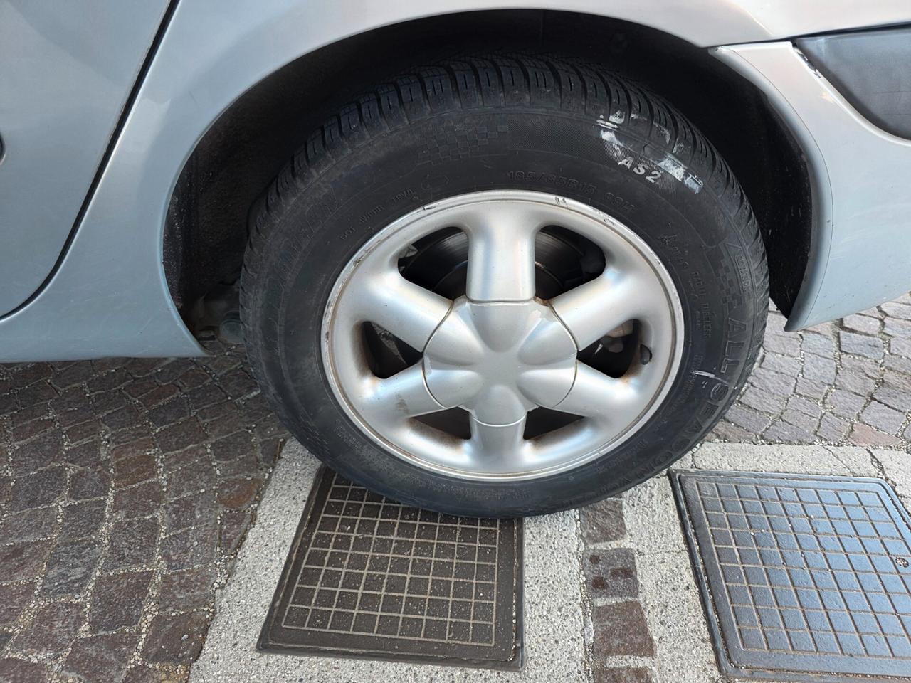 Renault Scenic RXE 1.6 con 132.000km Neopatentati ok
