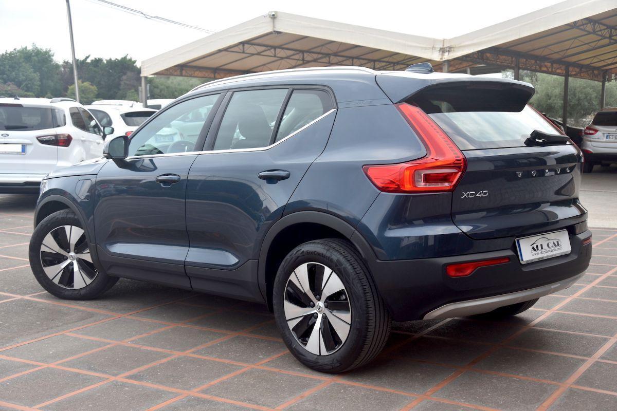 Volvo XC40 T4 Recharge Plug-in Inscription Expression