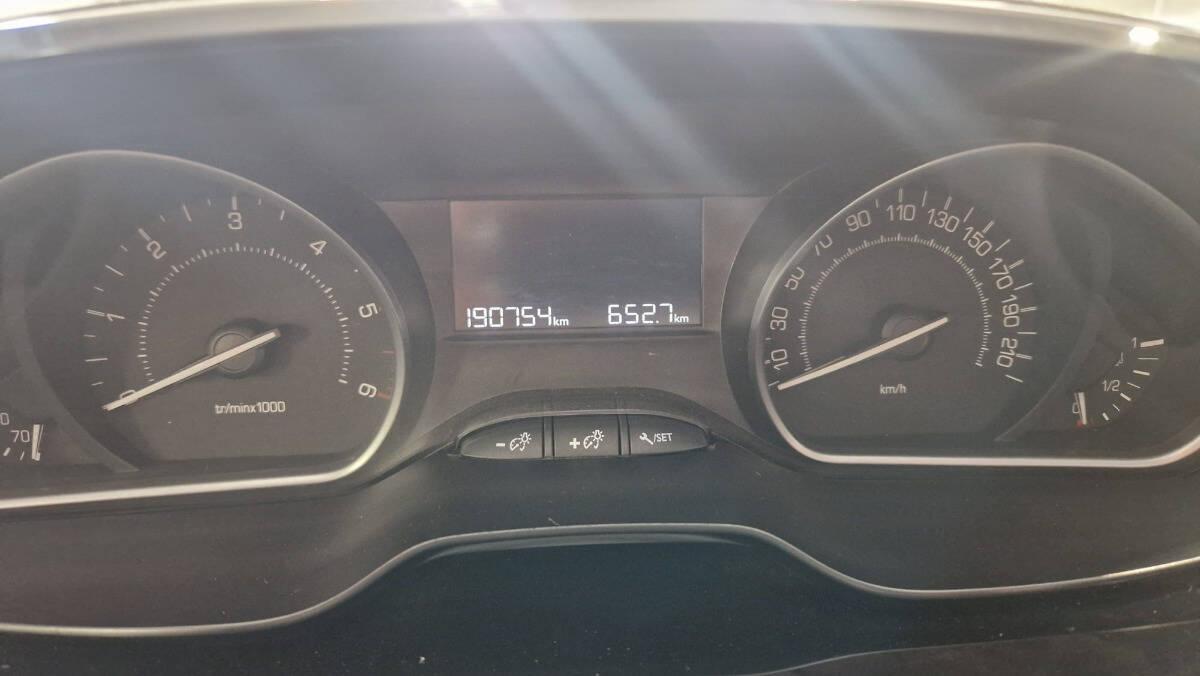 Peugeot 208 1.6 bluehdi Active s&s 75cv 5p