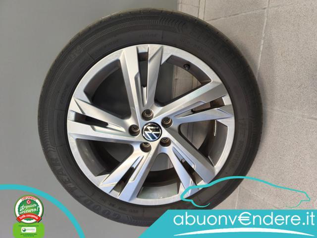 VOLKSWAGEN Taigo 1.5 TSI ACT 150 CV DSG R-Line UNICO PROPRIETARIO