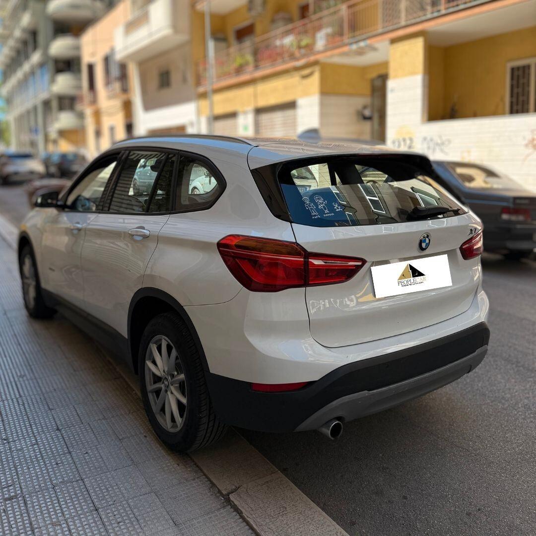 BMW X1 sDrive18d Sport 2016