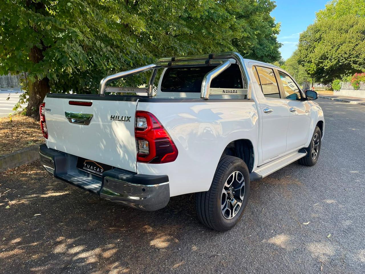 Toyota Hilux 2.4 d double cab Executive 4w #11631