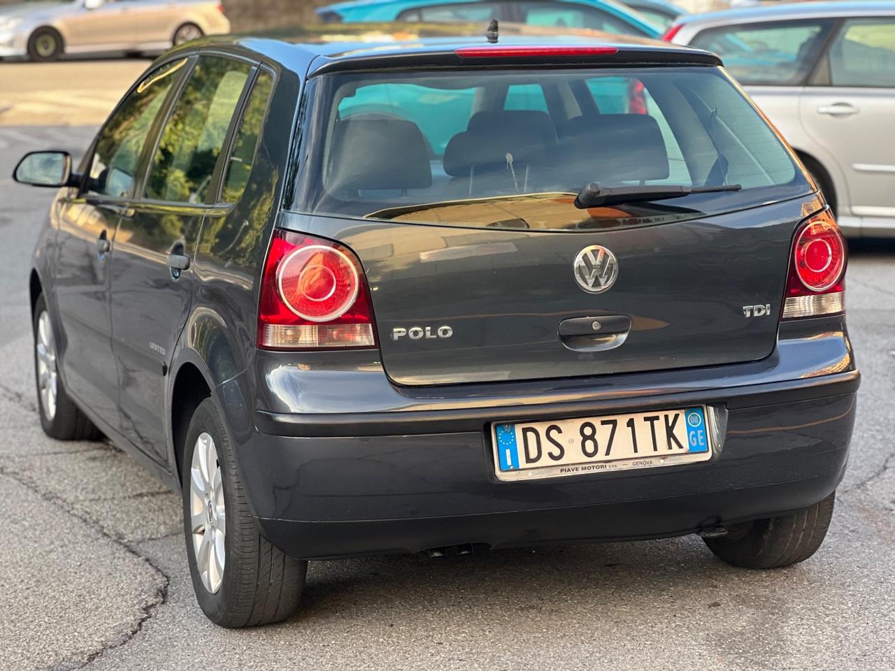 Volkswagen Polo 1.4/80CV TDI 5p. Sportline con soli 60.000km